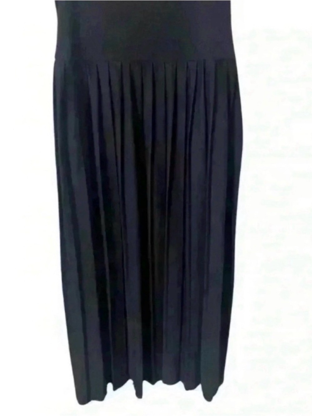 Zara Spaghetti Strap Pleated Fit and Flare
Dress Black - Picture 3 of 7